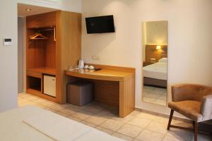 Achilles Hotel Messinia Greece