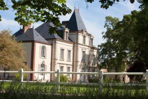 Hotels CHATEAU DE LA RICHERIE : photos des chambres