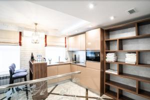 Suite with Private Pool room in Guest House 16/8