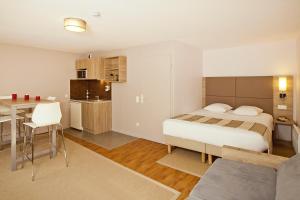 Appart'hotels Sejours & Affaires Strasbourg Kleber : photos des chambres