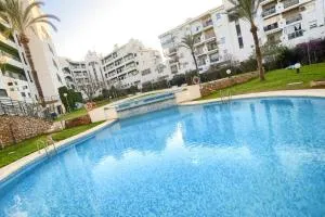 Apartamentos BCL Playa Albir - 拉尔法斯德尔皮