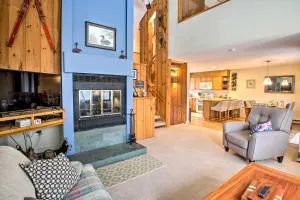 Loon Mountain Condo with Pool and Game Room Access! - Carroll