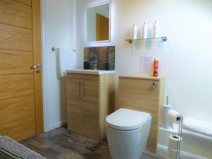 Gerycastell Luxury Holiday Apartment with Stunning Views & EV Station Point