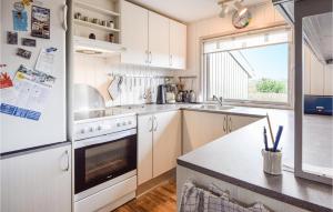 4 Bedroom Cozy Home In Bogense