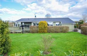 4 Bedroom Cozy Home In Bogense