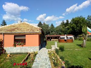 Ferienhaus Secluded Villa With Pool And An Outdoor Tavern Imrenchevo Bulgarien