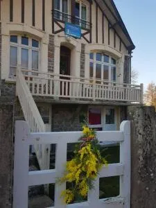 VILLA JULIETTE DANS LA BAIE DU MONT-SAINT-MICHEL - Angey