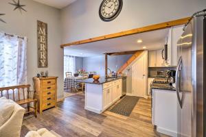 Woodsy Wilmington Condo 7 Mi to Mount Snow!