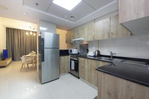 One-Bedroom Apartment room in Signature Holiday Homes - Brand New Continental Tower 1 BHK Apartment in Continental Tower