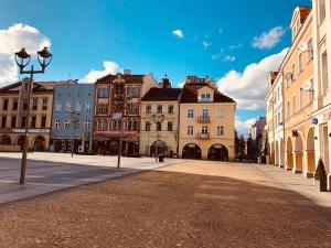 POBUUDKA V Plebańska z widokiem na Rynek