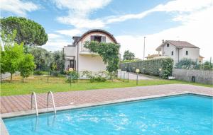 3 stern ferienhaus Nice home in Isca Marina w/ Outdoor swimming pool, WiFi and 2 Bedrooms Badolato Italien