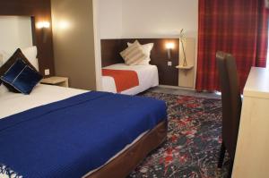 Hotels The Originals City, Hotel La Siesta, Annonay Est (Inter-Hotel) : photos des chambres