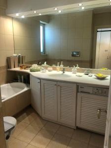 Luxury Penthouse with Private Roof Swimming Pool