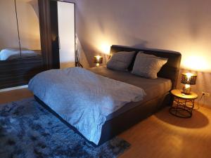 Apartamento Moderne Wohnung mit Loggia und Blick auf das Edesheimer Schloss Edesheim Alemania