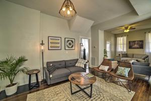 Home with Hot Tub Less Than 2 Mi to Downtown Richmond!