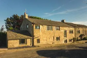 Luxury traditional stone farmhouse in Saddleworth - 奥尔德姆
