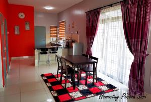 Pesona Suri Homestay