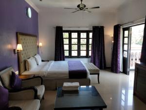 Silver Sands Hideaway Resort, Candolim