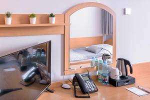 Large Twin Room room in Tailor Hotel Sport & Conference
