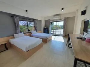 Kwan Riam Mansion - Ban Laem Makham