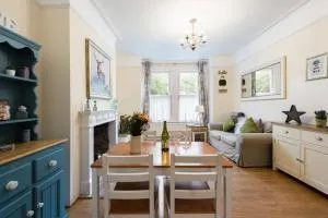 Bikki Apartments - 2 Bedroom - Pinner