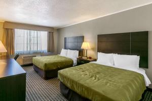 Queen Room with Two Queen Beds - Non-Smoking room in Quality Inn Rawlins I-80