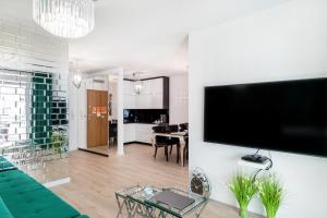 Seaside Terraces Deluxe Apartments by Renters Prestige