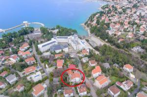 Apartments Karmelić