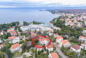 Apartments Karmelić 