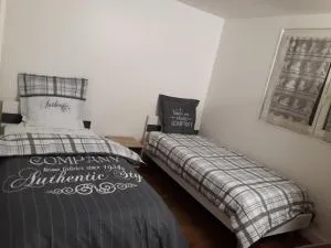 Le Pierre CURIE Chez l'habitant - 塞纳河畔皮埃尔菲特