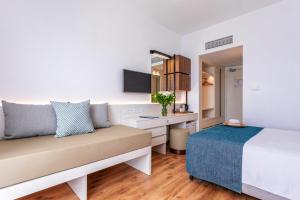 Louis Phaethon Beach