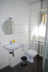 Haus Barnabas im Engel, Gasthaus Engel