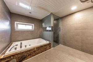 Phòng Premier gia đình (Family Premier)