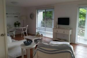 Sapphire Beach Pet Friendly Beach 5 minute walk