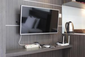 Convenient Studio Apartment at Harvard Jatinangor By Travelio