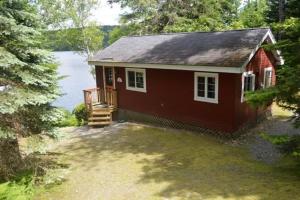 Holiday Home room in Camp Barnabus by Morton & Furbish