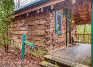 Mountain Eden, Hot Tub, Resort Pool, WIFI, 560 FREE tickets each paid day!!!