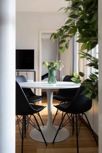 2ndhomes Deluxe 1BR Kamppi Center Apartment with Sauna and Terrace