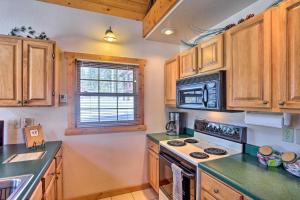 Black Hills Cabin about 2 Mi to Terry Peak!