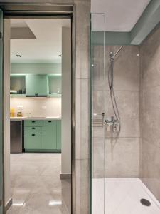 Bella Vista Building A - 100m from Solomos Square, by ZanteWize