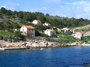 islandescape bisevo