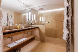 Hotels Auberge Saint Walfrid Hotel Restaurant & Spa : Suite Junior