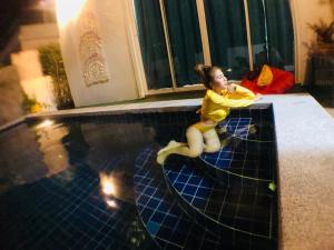 บ้านเขมิกา พูลวิลล่า หัวหิน พัก 12-15 คน คาราโอเกะ ปาตี้ ปิ้งย่าง - Vily, Hua Hin