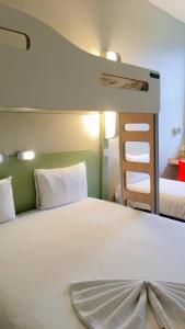 Hotels ibis budget Tours Centre Gare et congres : Chambre Familiale