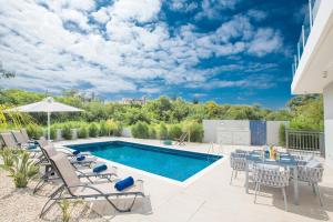 Polymnia Luxury Villas