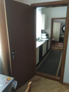 Двохповерховий будинок з двома апартаментами