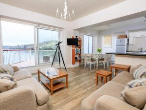 22 The Salcombe