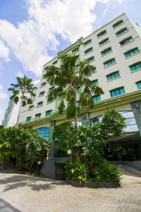 Paragon Wahid Hasyim