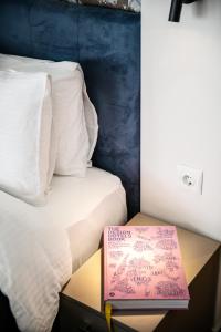 Sleeping Beauty Apartment City Center!!