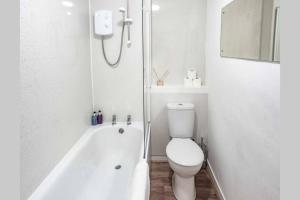 ☆ Quiet Ground Floor Apartment Near University ☆